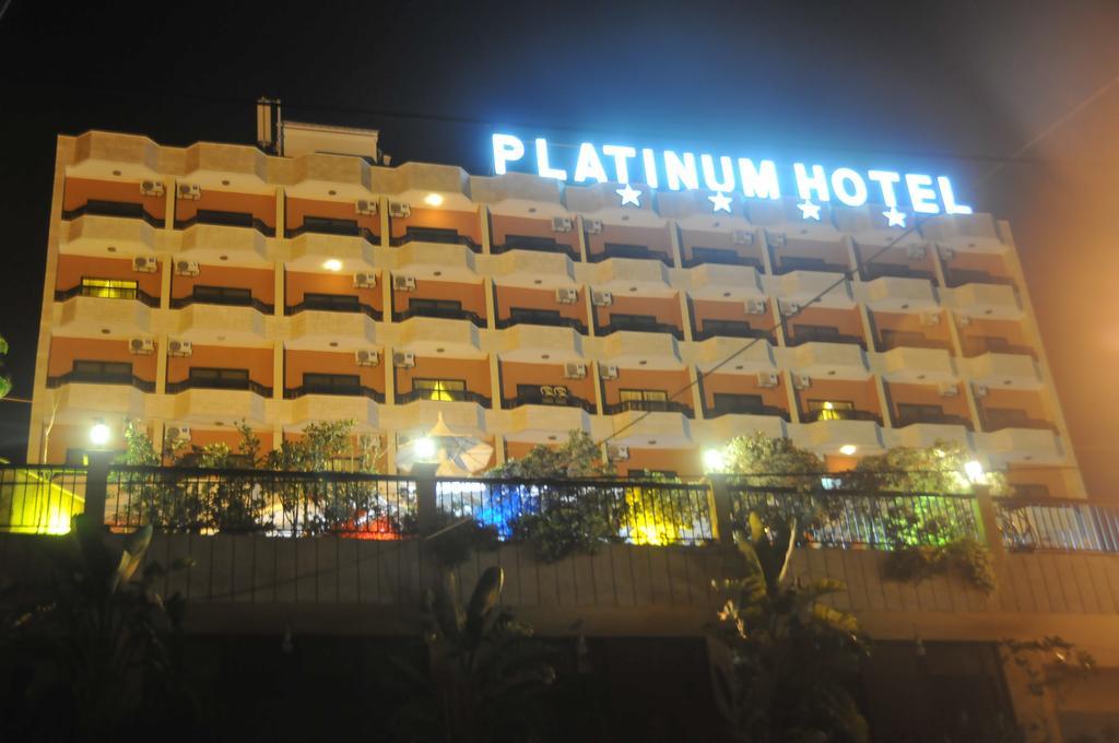 Platinum Hotel Tyrus Exteriör bild